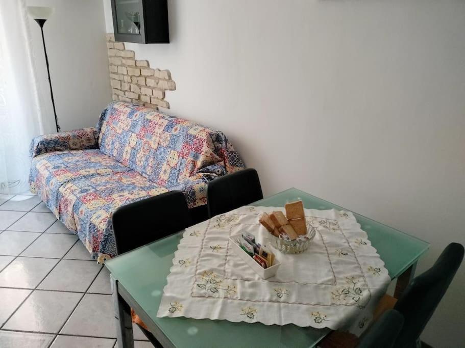 Intero Appartamento A Nord Di Milano Bresso Exterior foto